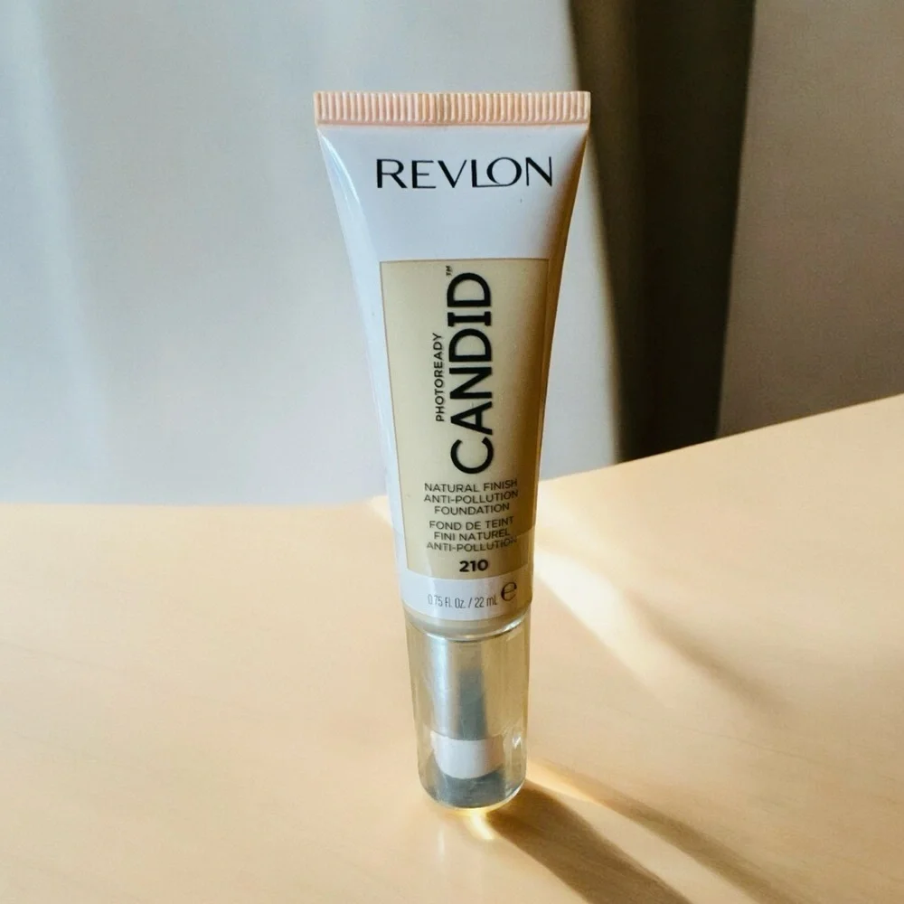 Revlon PhotoReady Candid Foundation – 210 Natural Ochre – NWT – 0.75 fl oz